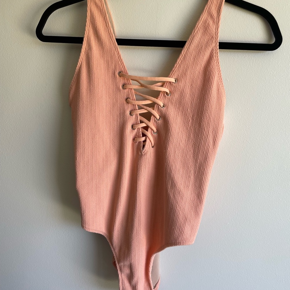 Nordstrom Rack Salmon One-Piece Swimsuit Size Small